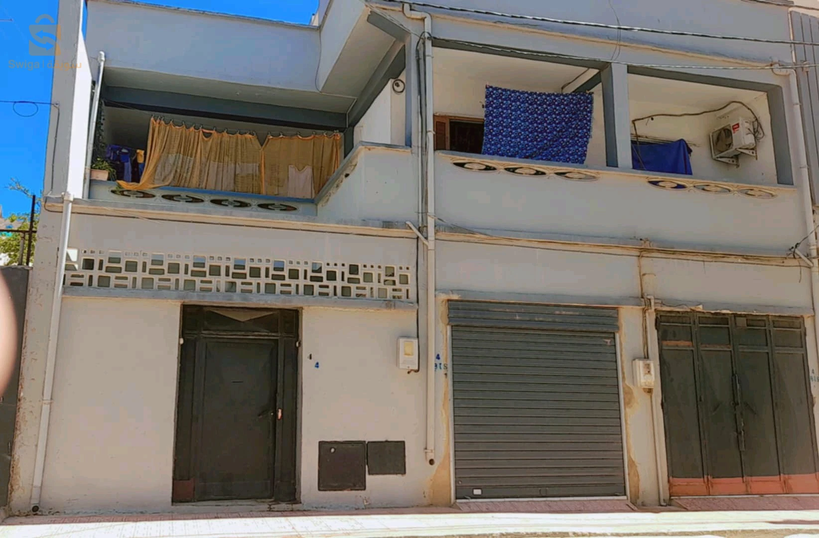 للبيع فلل سكنية عدد الغرف6 31 وهران