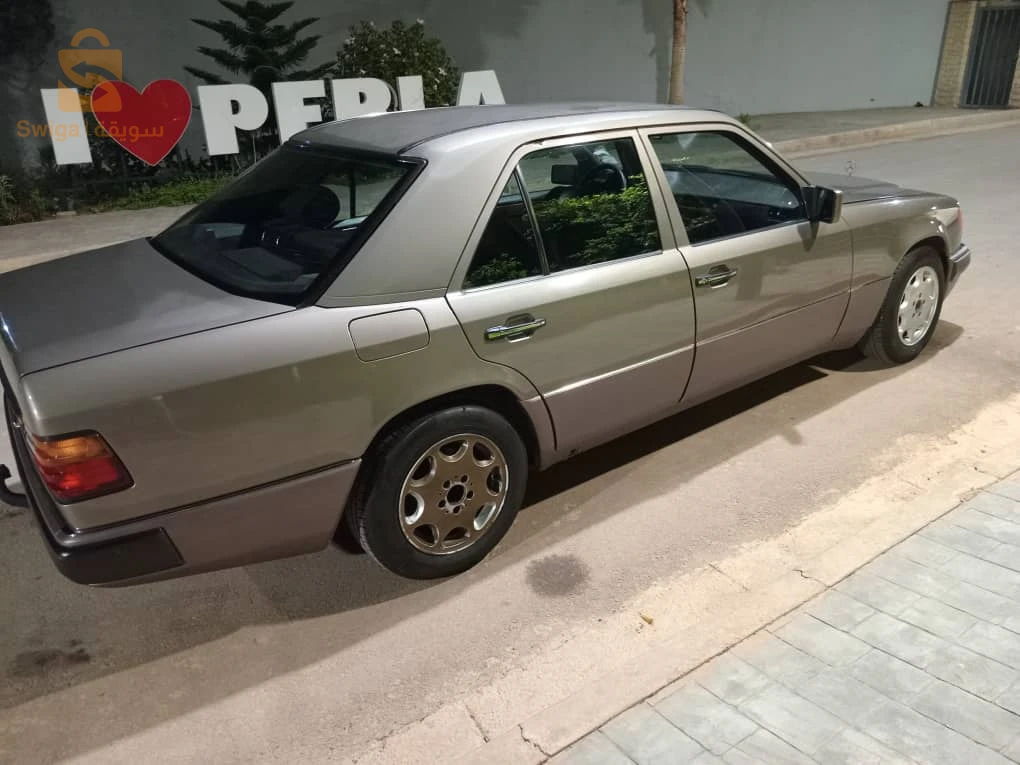 مرسيدس 124 1989 31 وهران