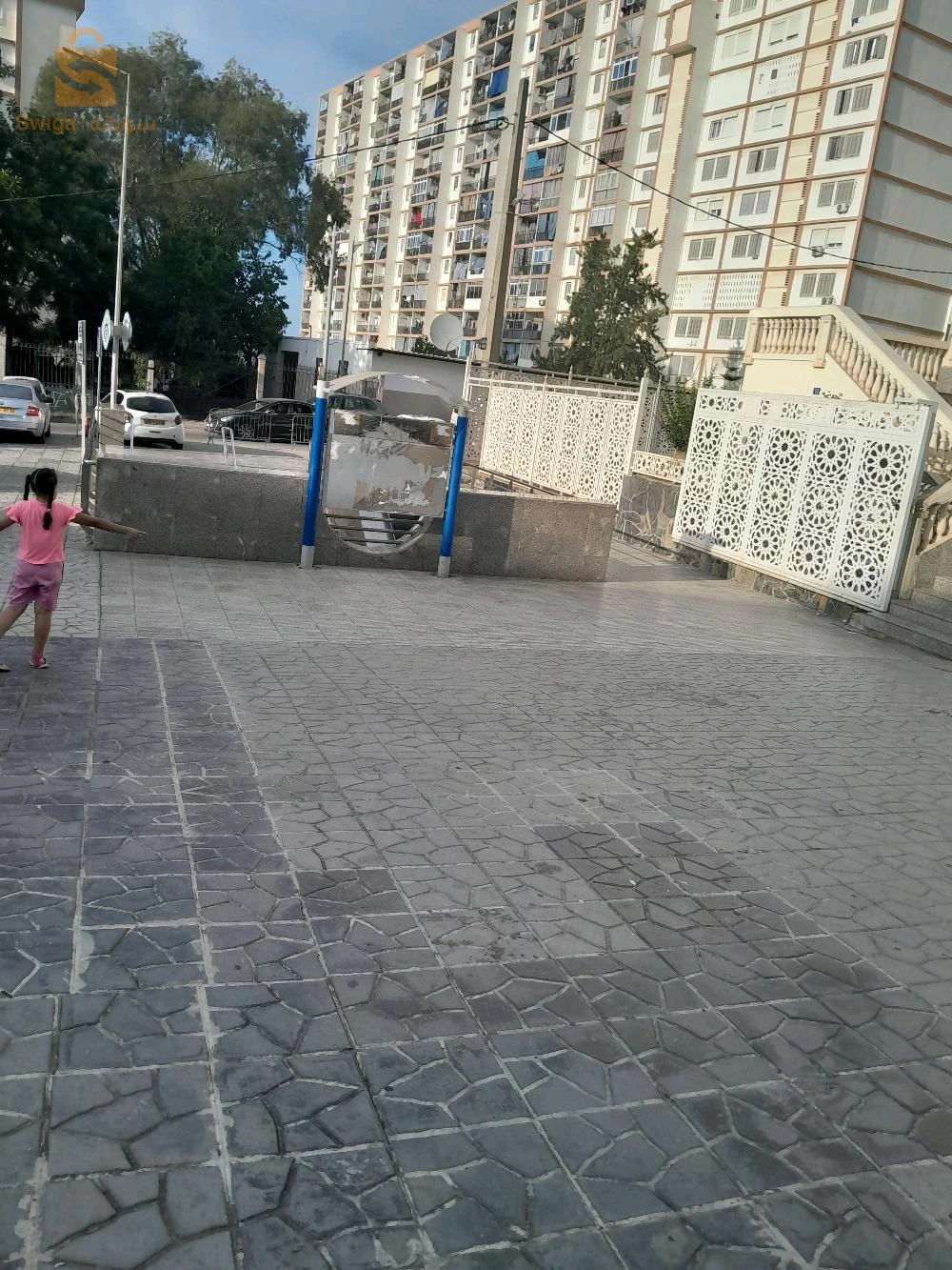 للبيع محلات تجارية عدد الغرف 16 الجزائر