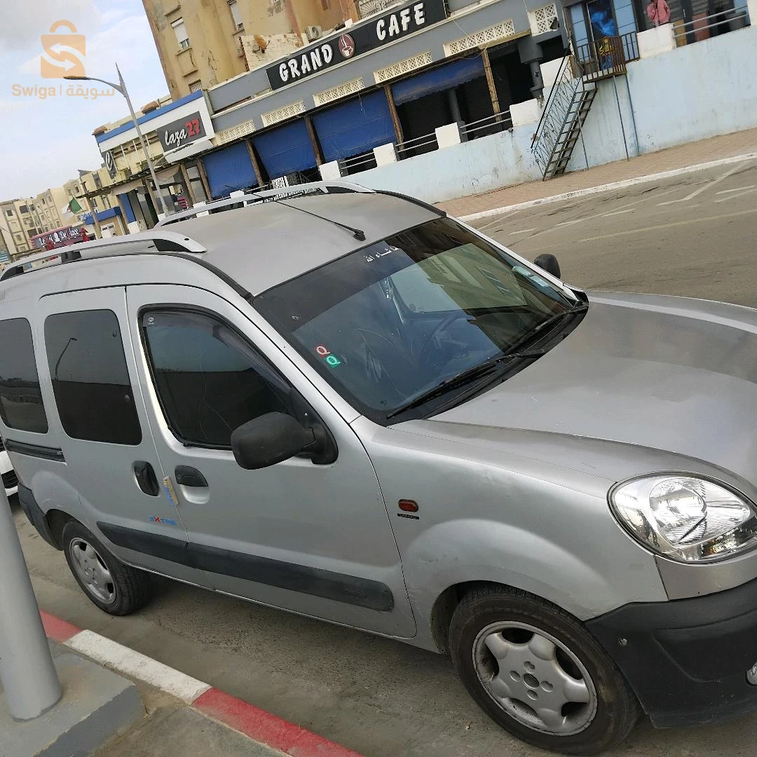 Renault 2004 45 NAAMA
