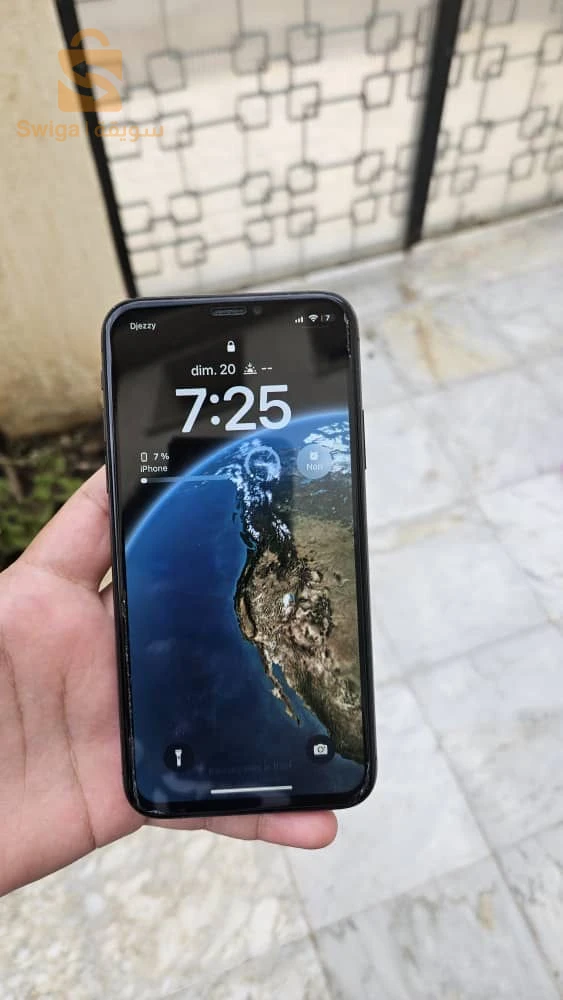 ايفون X للبيع