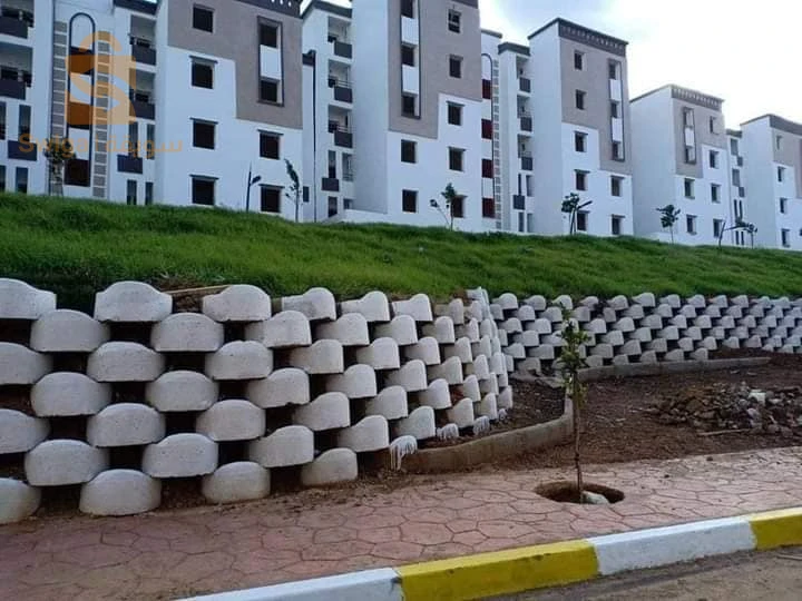 معدات البناء 