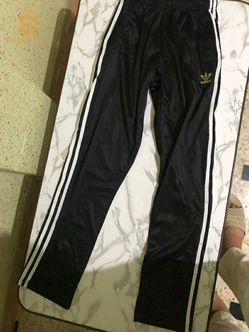 ملابس رياضية 