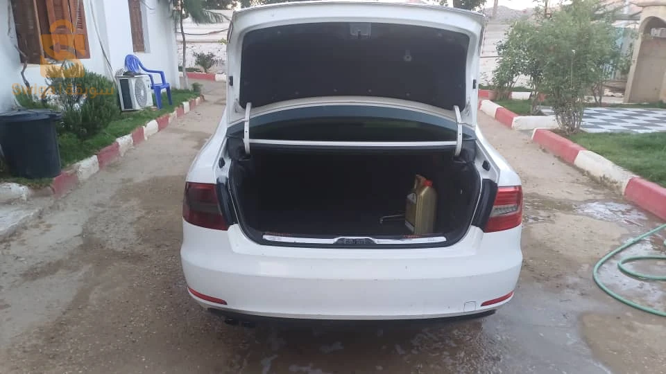 سكودا Superb 2014 5 باتنة
