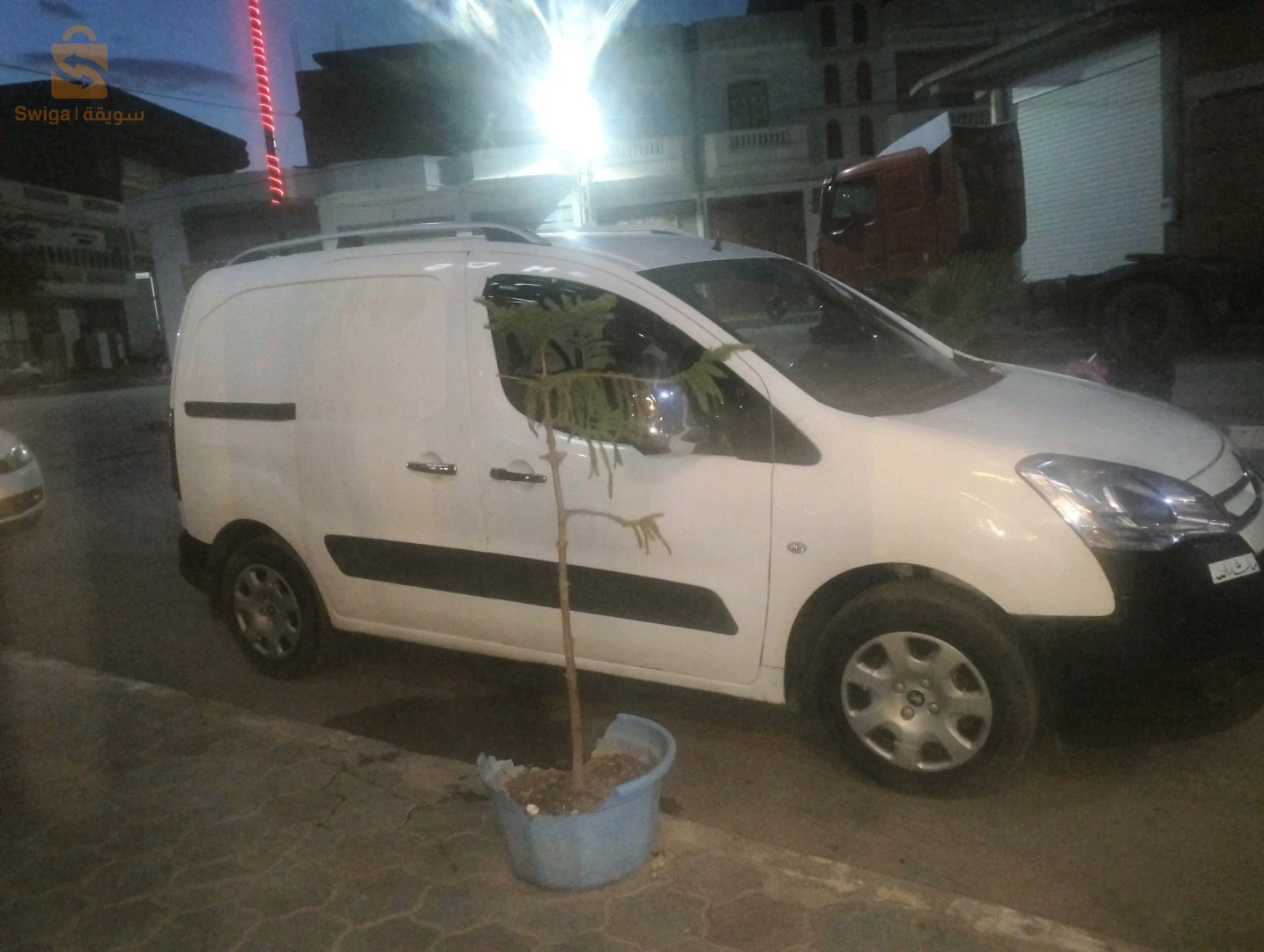 Peugeot Partner 2011 34 BORDJ BOU ARRERIDJ