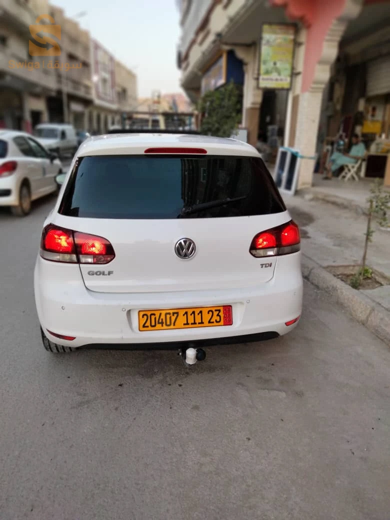 Volkswagen Golf 2011 4 OUM EL BOUAGHI