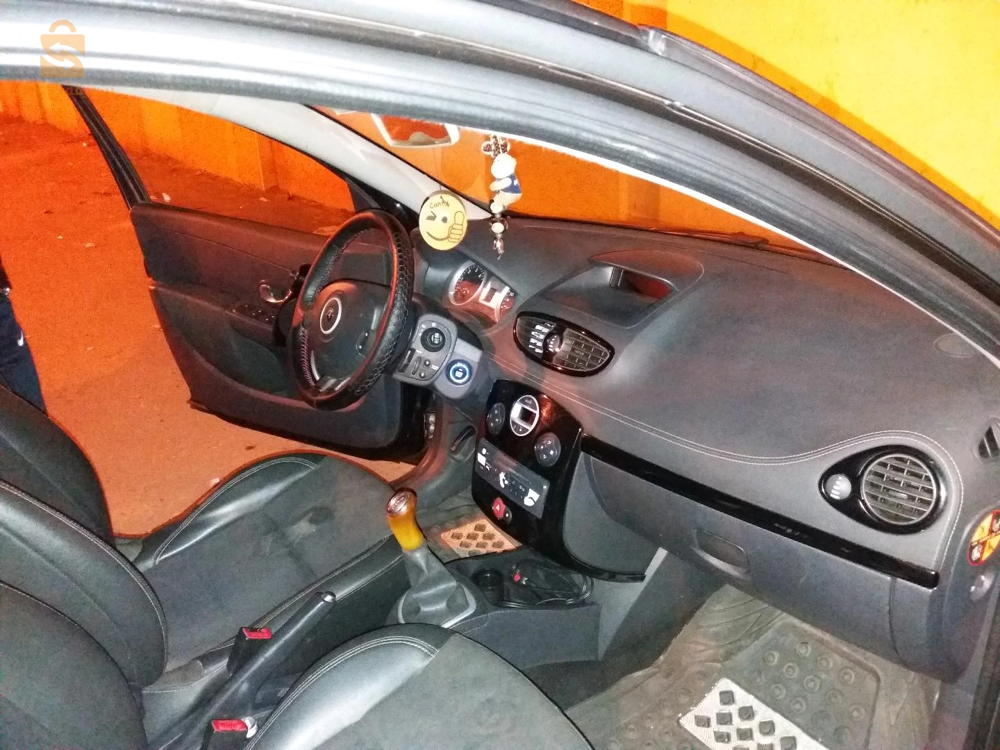 Interior & Accessories 