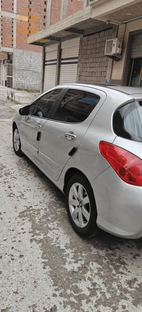بيجو 308 2013 4 ام البواقي