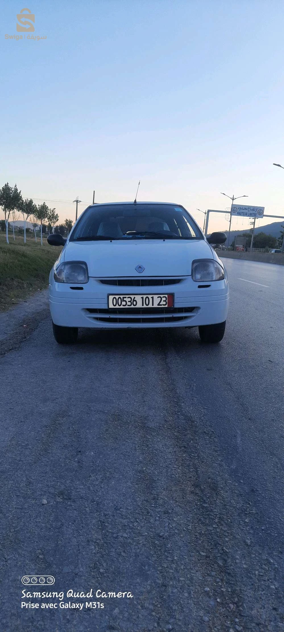 رينو Clio 2 2001 23 عنابة