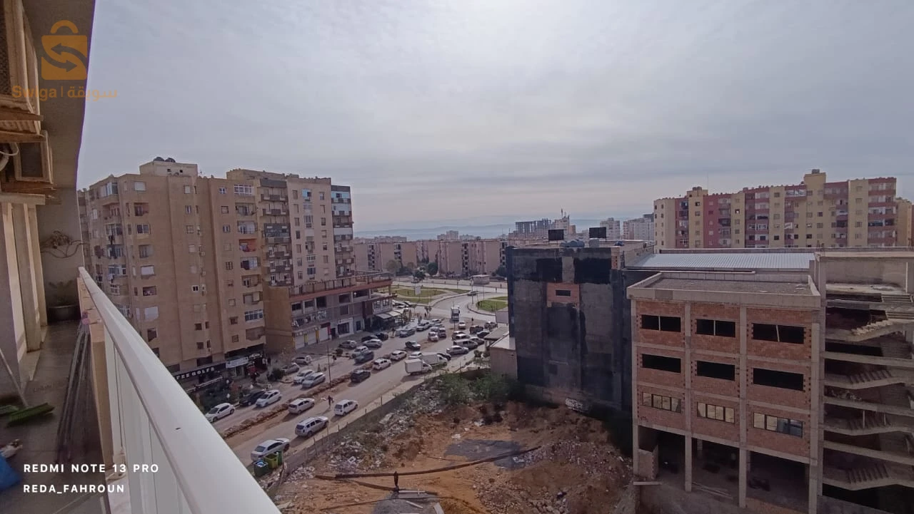 للبيع شقق سكنية عدد الغرف3 31 وهران