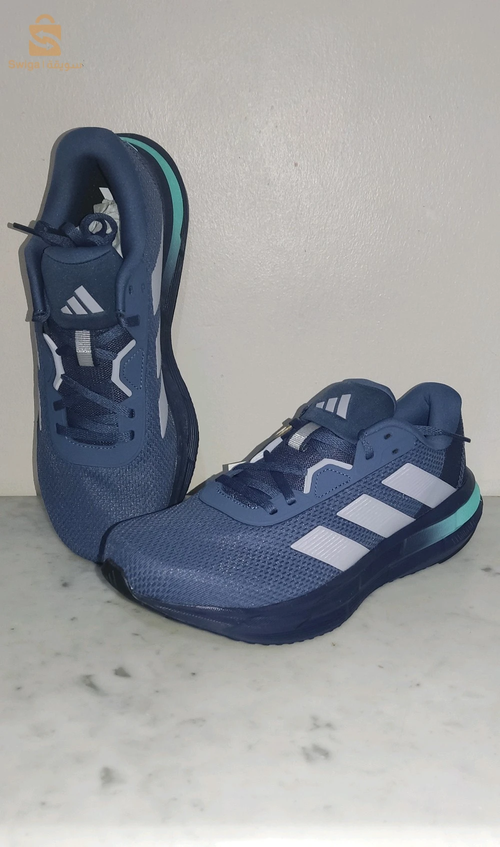 Vêtements et chaussures de sport 