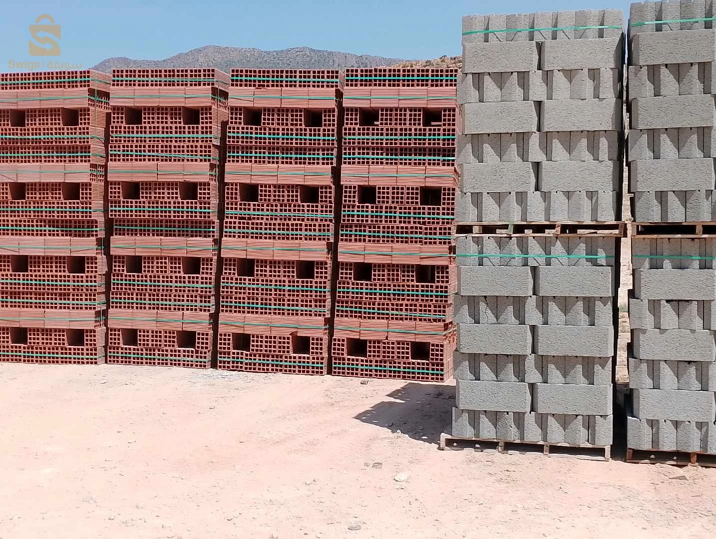 معدات البناء 
