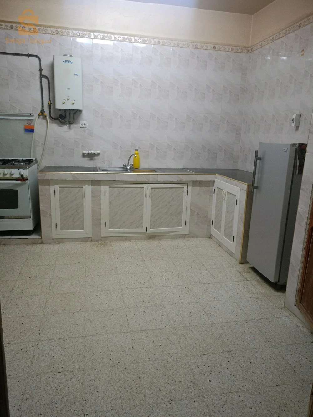 للبيع فلل سكنية عدد الغرف10 7 بسكرة