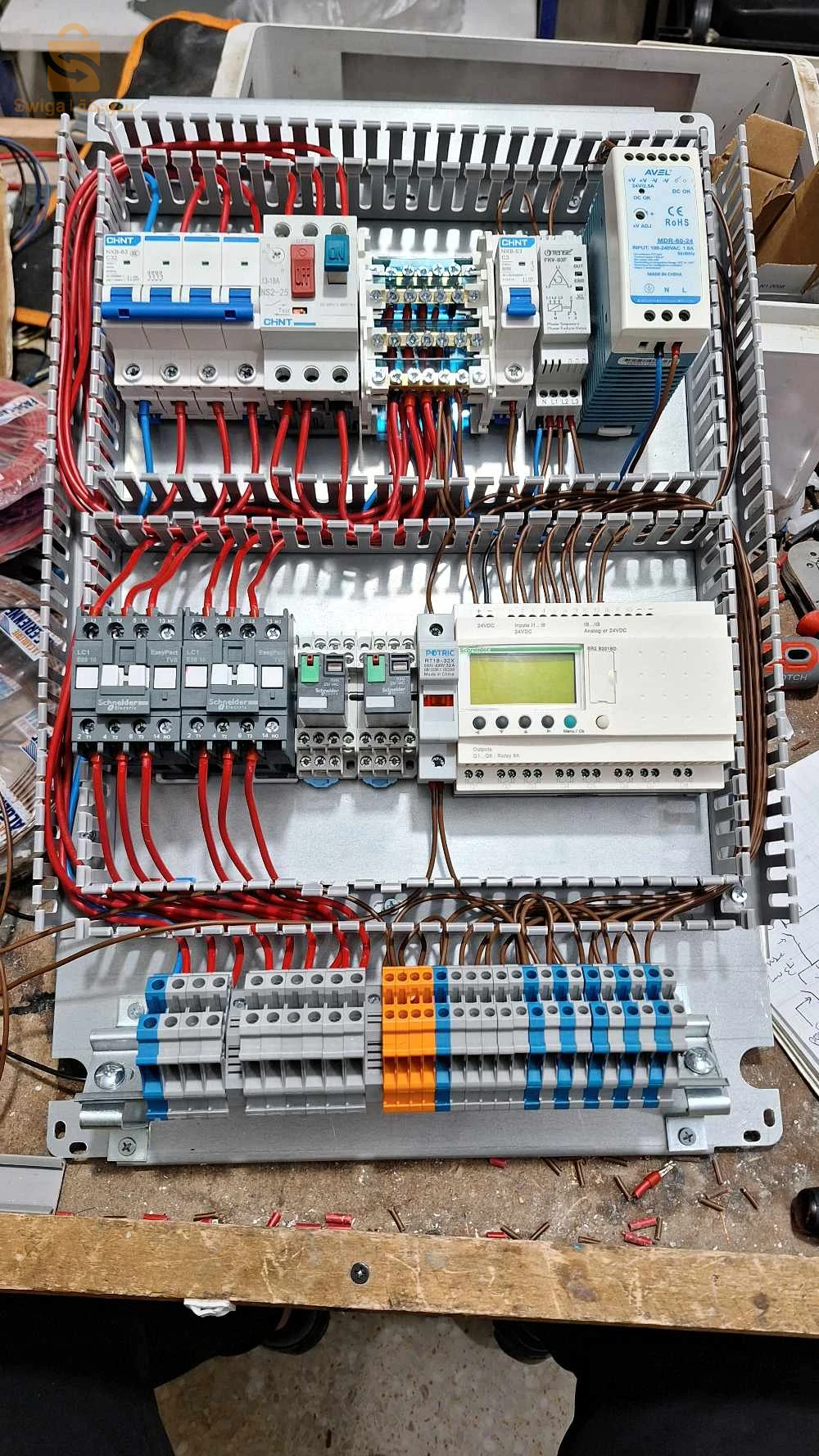 أعمال الكهرباء 