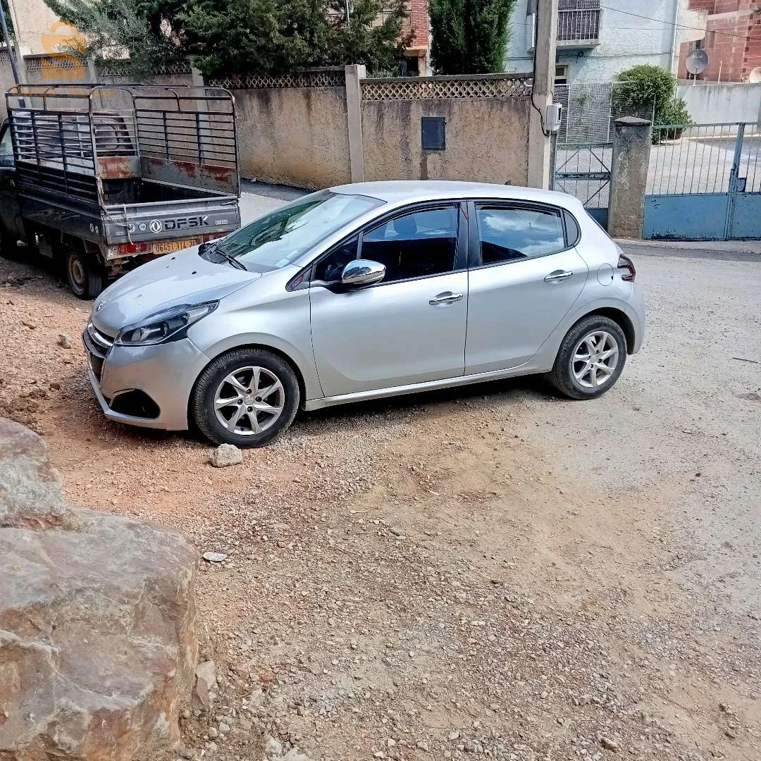 بيجو 208 2014 21 سكيكدة