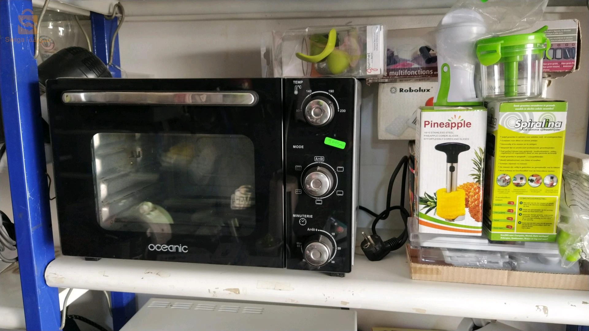 Stoves, ovens and microwaves 