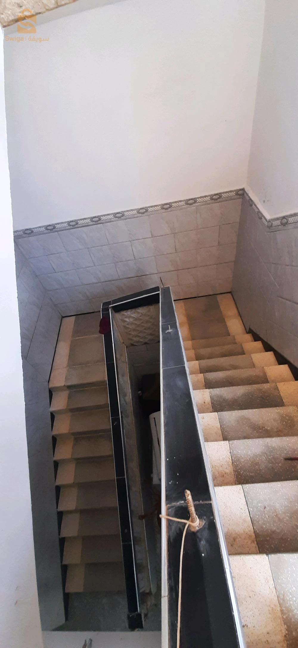 للبيع فلل سكنية عدد الغرف6 48 غليزان
