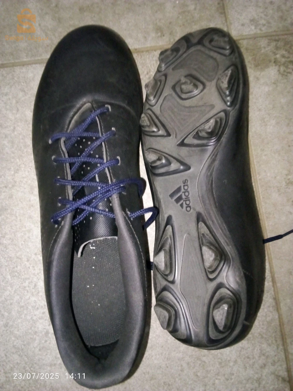 ملابس وأحذية رياضية 