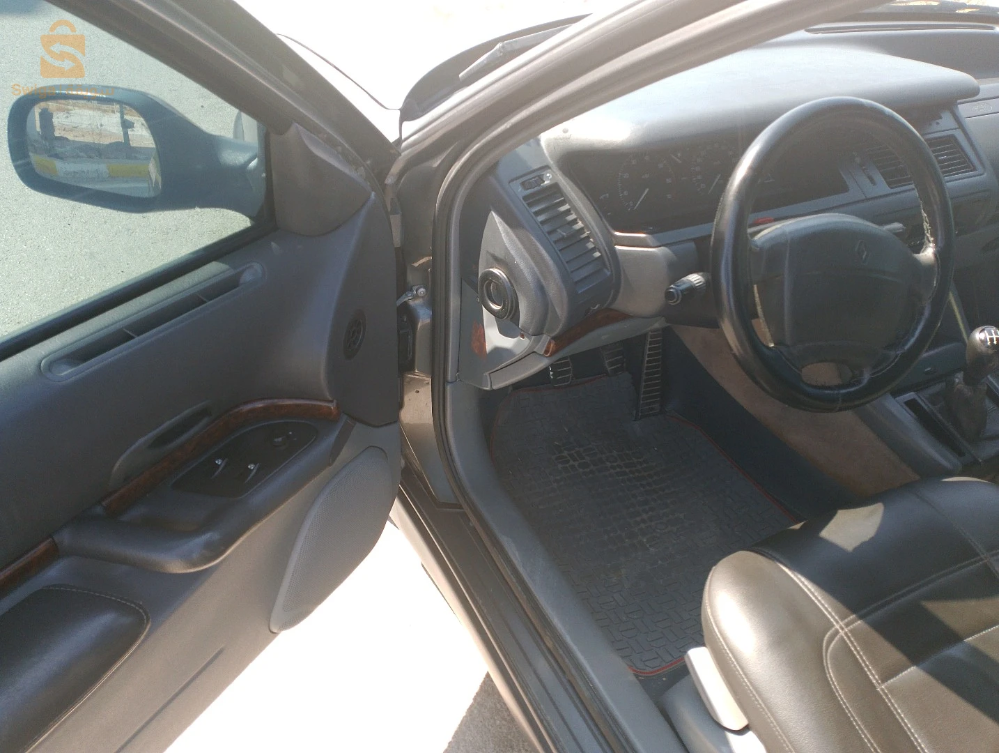 رينو Safrane 1999 4 ام البواقي