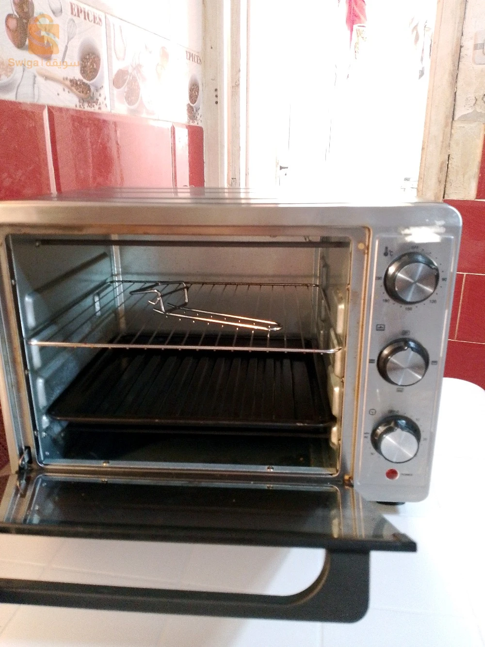 Stoves, ovens and microwaves 