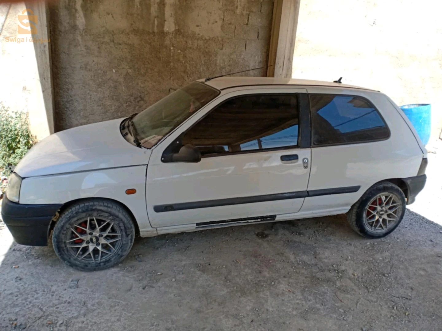 Renault Clio 1 1997 4 OUM EL BOUAGHI