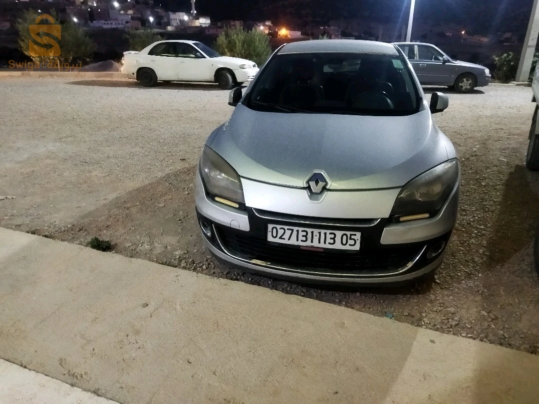 Renault Megane 2013 5 BATNA