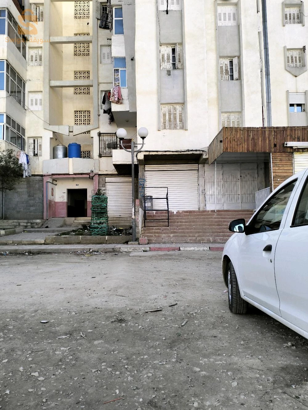للبيع محلات تجارية عدد الغرف 24 قالمة