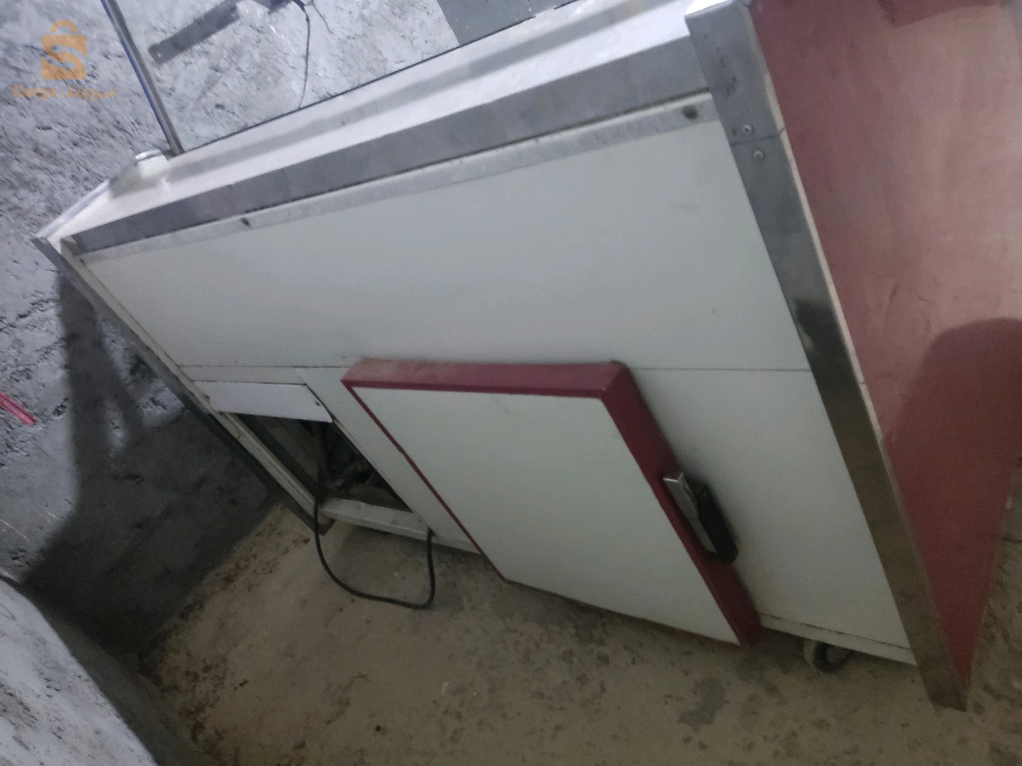 غسالات و أجهزة غسل الأطباق