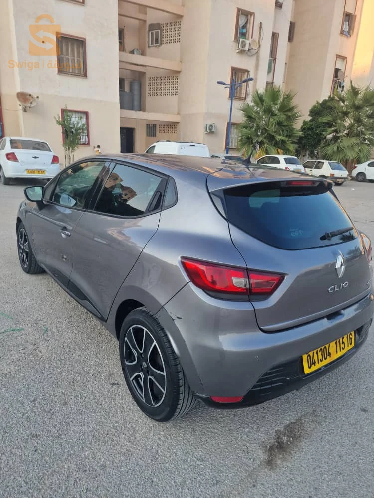رينو Clio 4 2015 23 عنابة