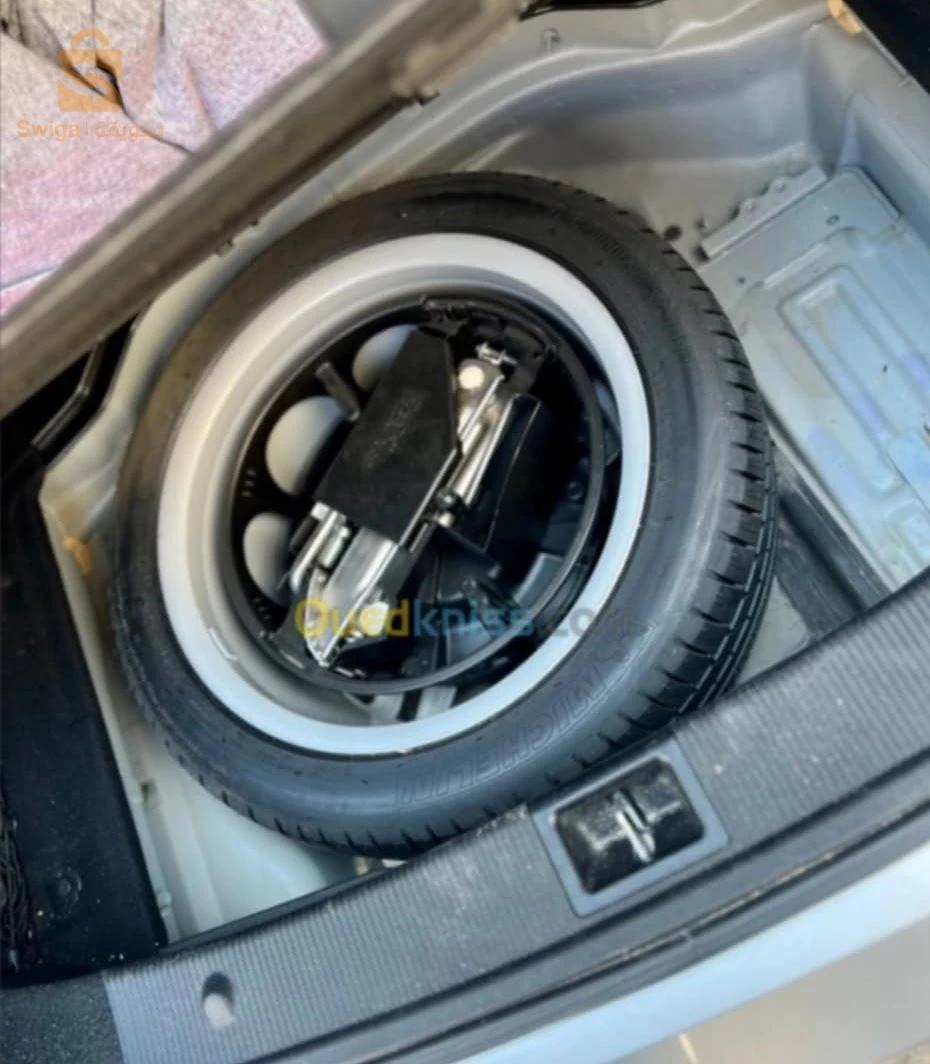 Mercedes C 2011 6 BEJAIA