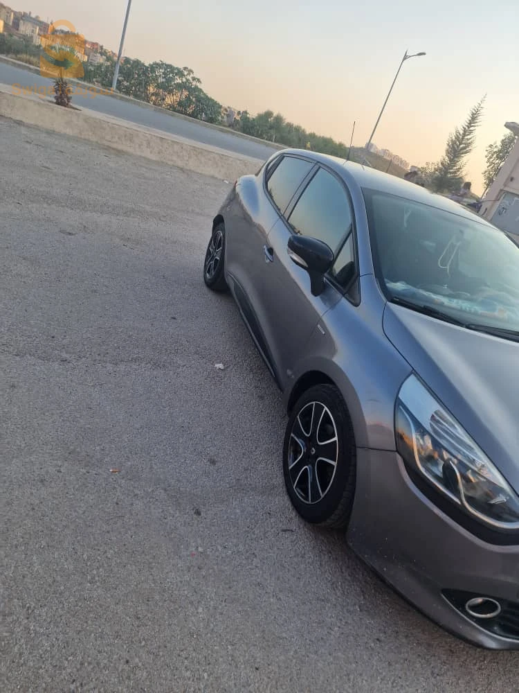 رينو Clio 4 2015 23 عنابة