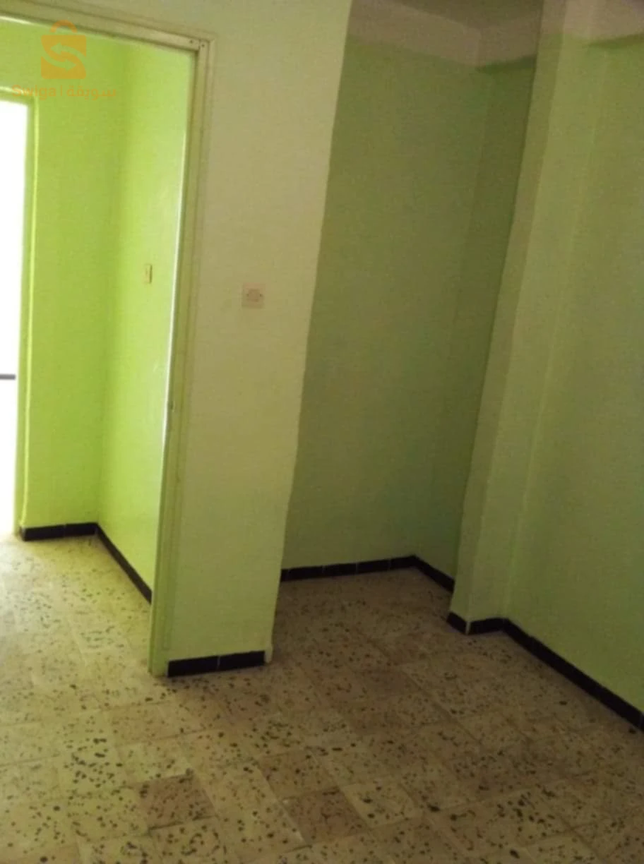 للبيع شقق سكنية عدد الغرف3 45 النعامة