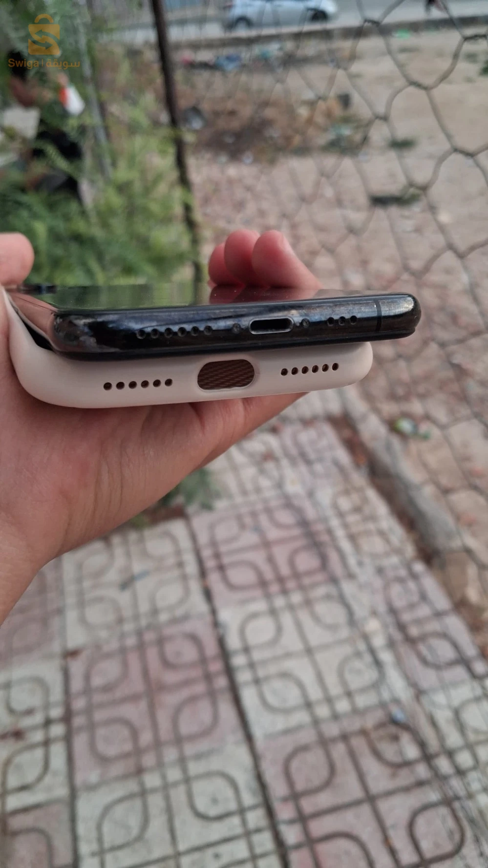 ايفون XS للبيع