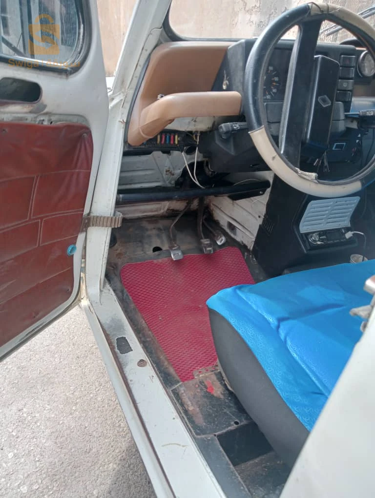 Renault R 4 1982 21 SKIKDA
