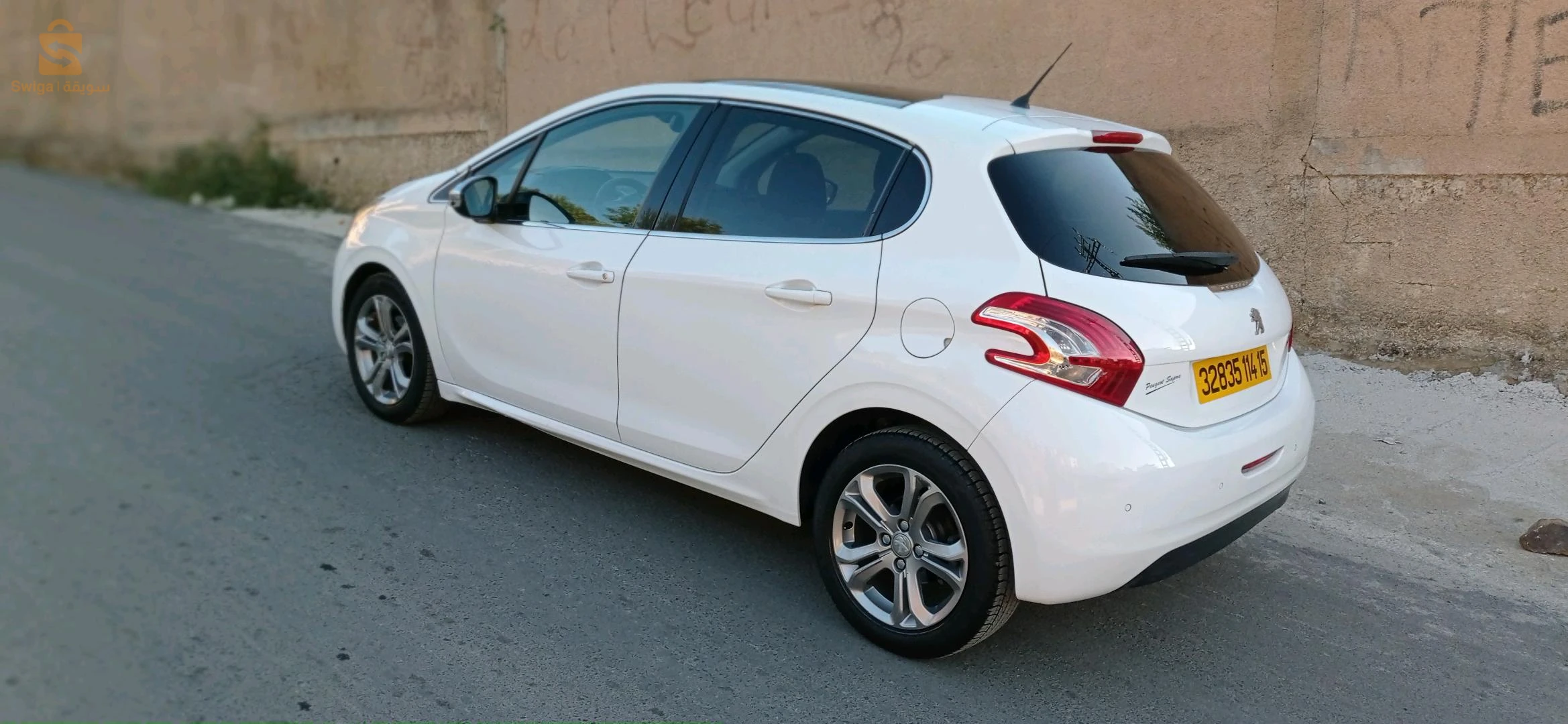 Peugeot 208 2014 15  TIZI OUZOU