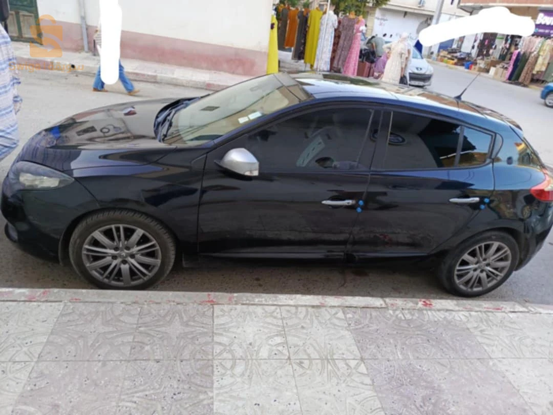 Renault Megane 2013 41 SOUK AHRAs