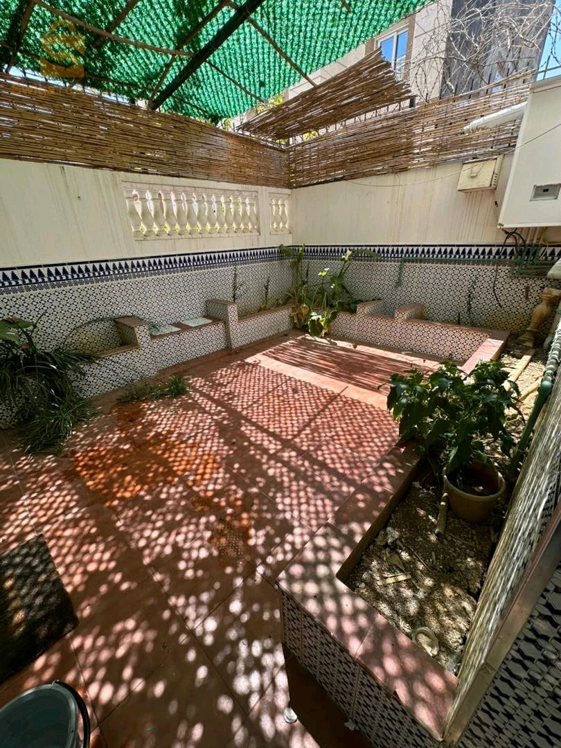 للبيع فلل سكنية عدد الغرف8 16 الجزائر