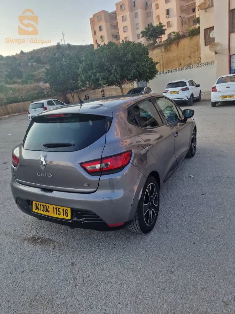 رينو Clio 4 2015 23 عنابة