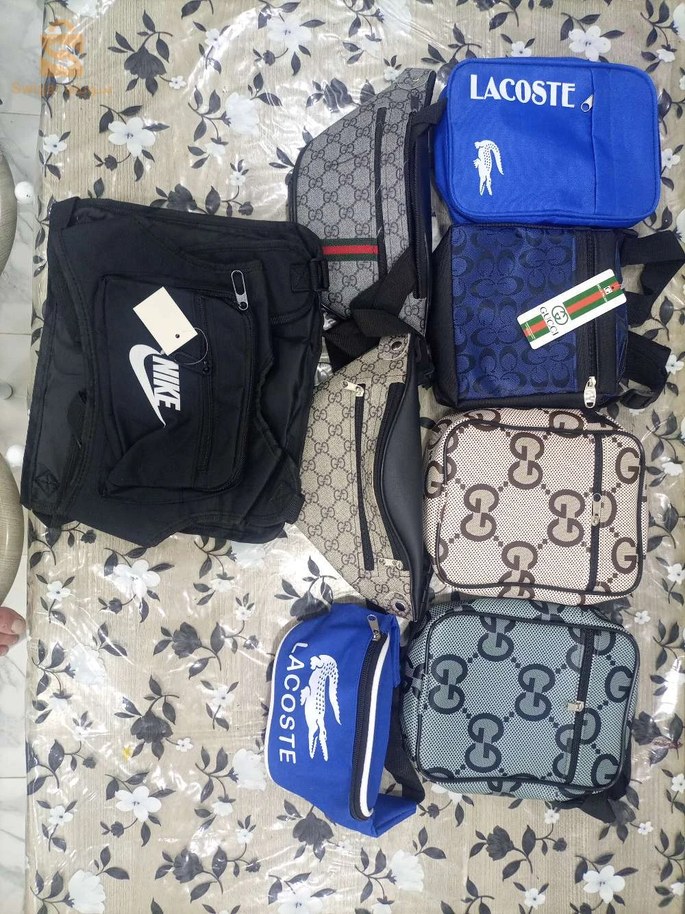 المحافظ والحقائب