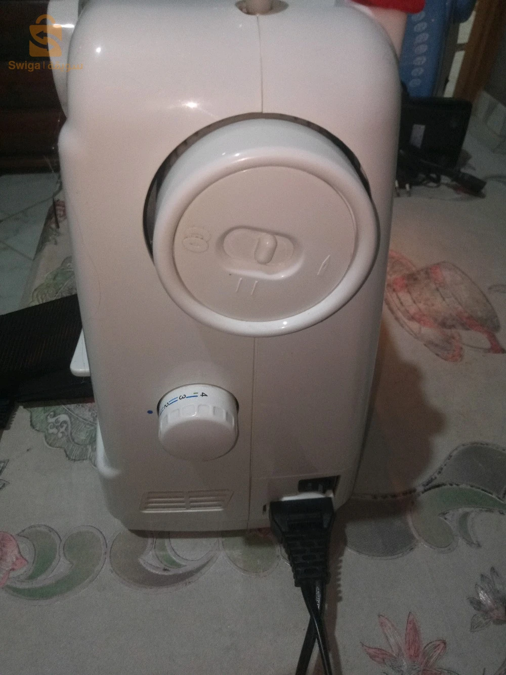 مكينة خياطة 