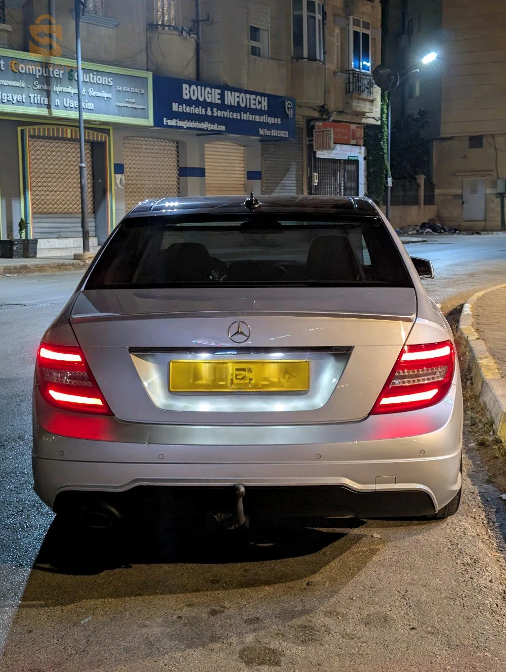 Mercedes C 2011 6 BEJAIA