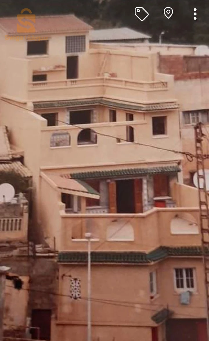 À vendre Villas les chambres ٠٠٠٠٠ 16 ALGER