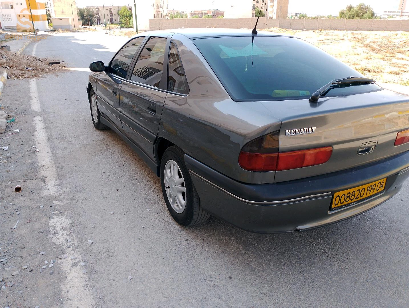 رينو Safrane 1999 4 ام البواقي