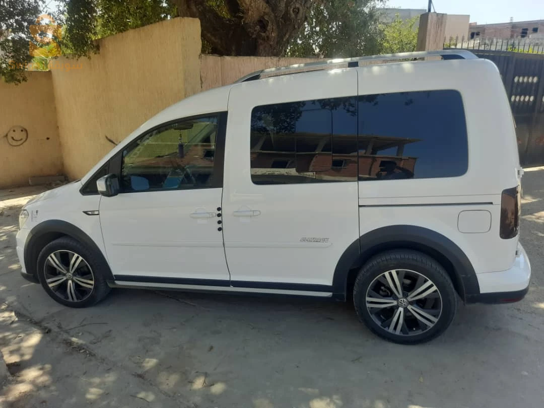 فولكس واجن Caddy 2017 18 جيجل