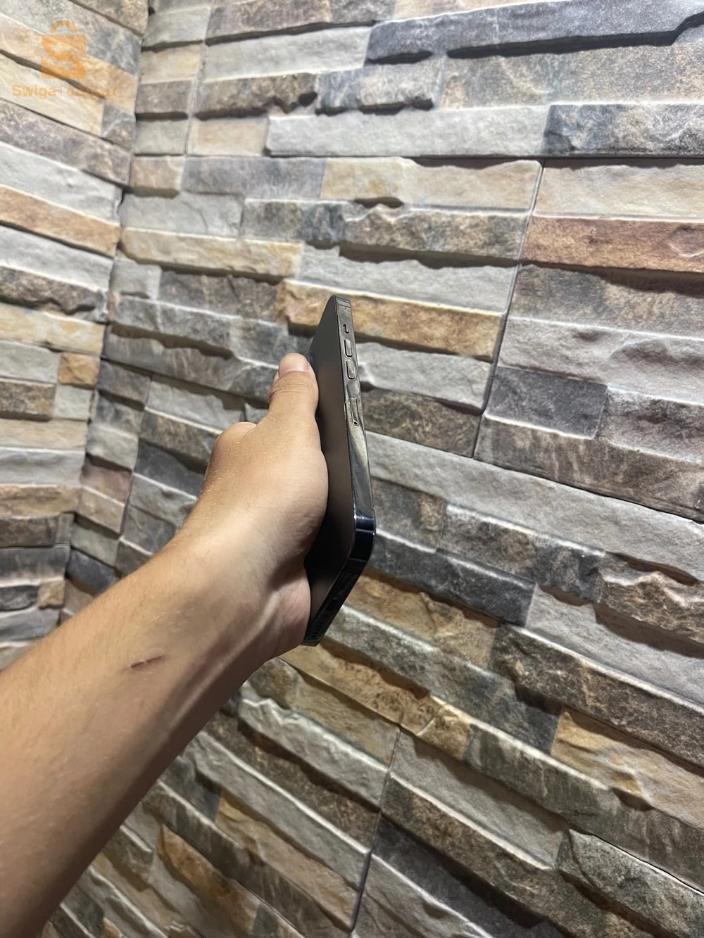 ايفون 13Pro للبيع