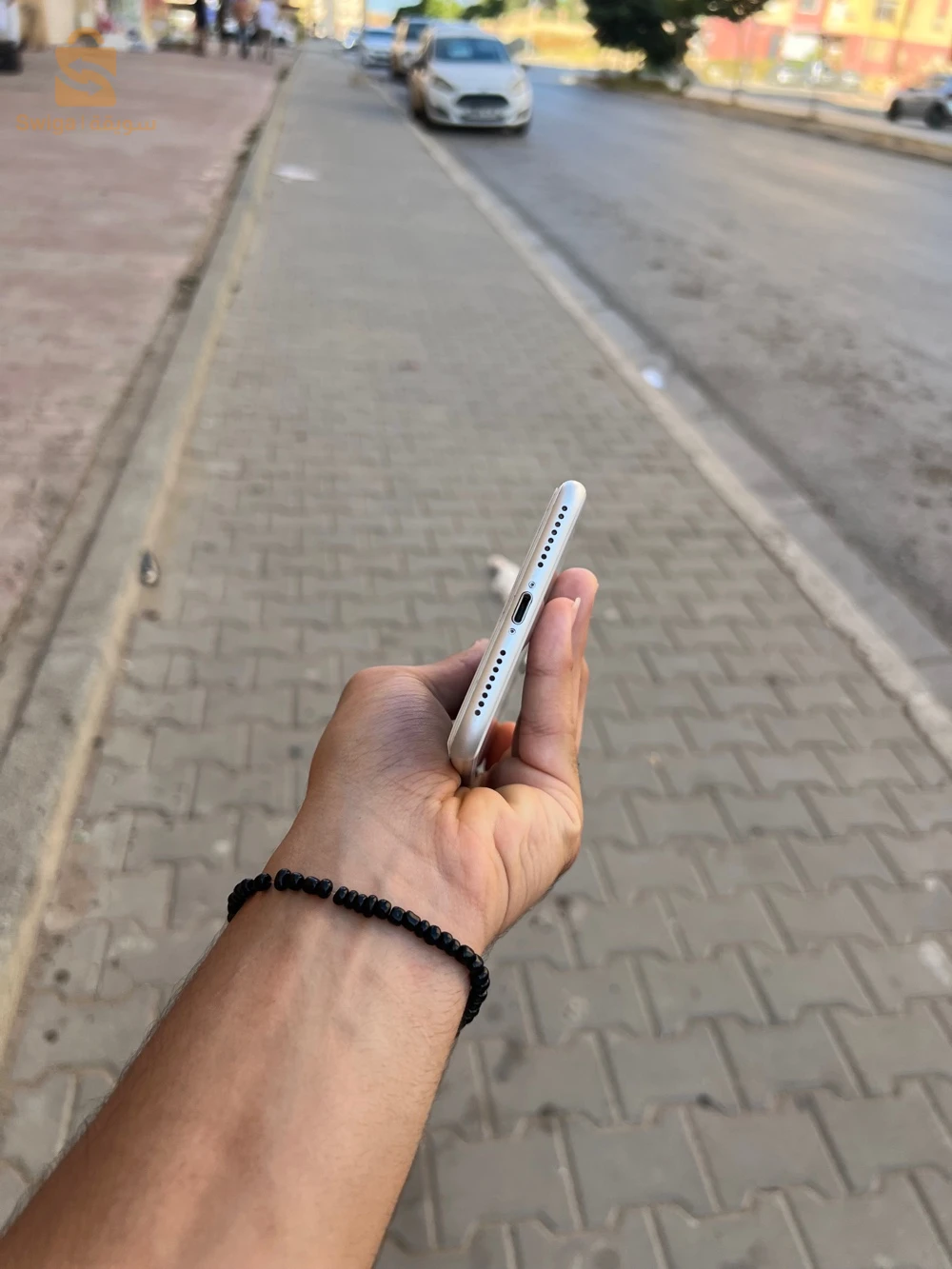 ايفون + 8 للبيع