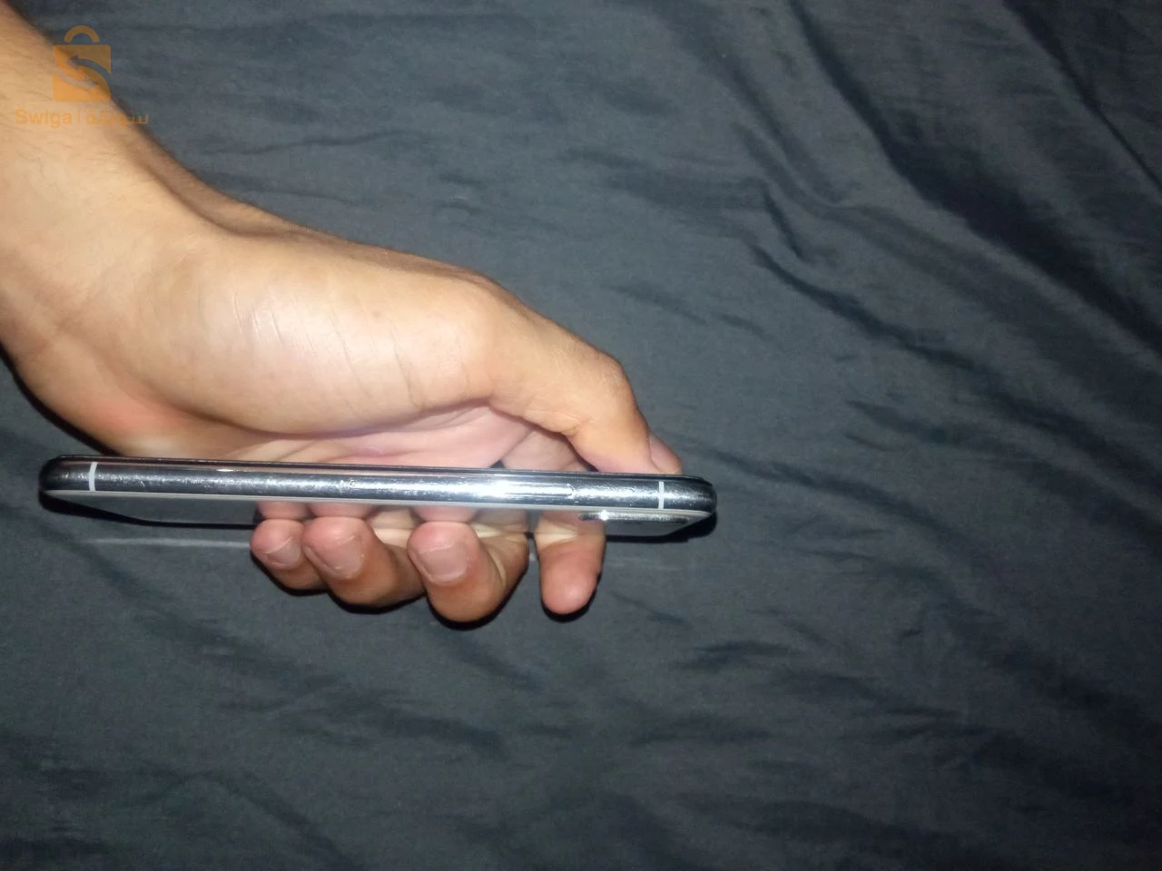 ايفون XS للبيع