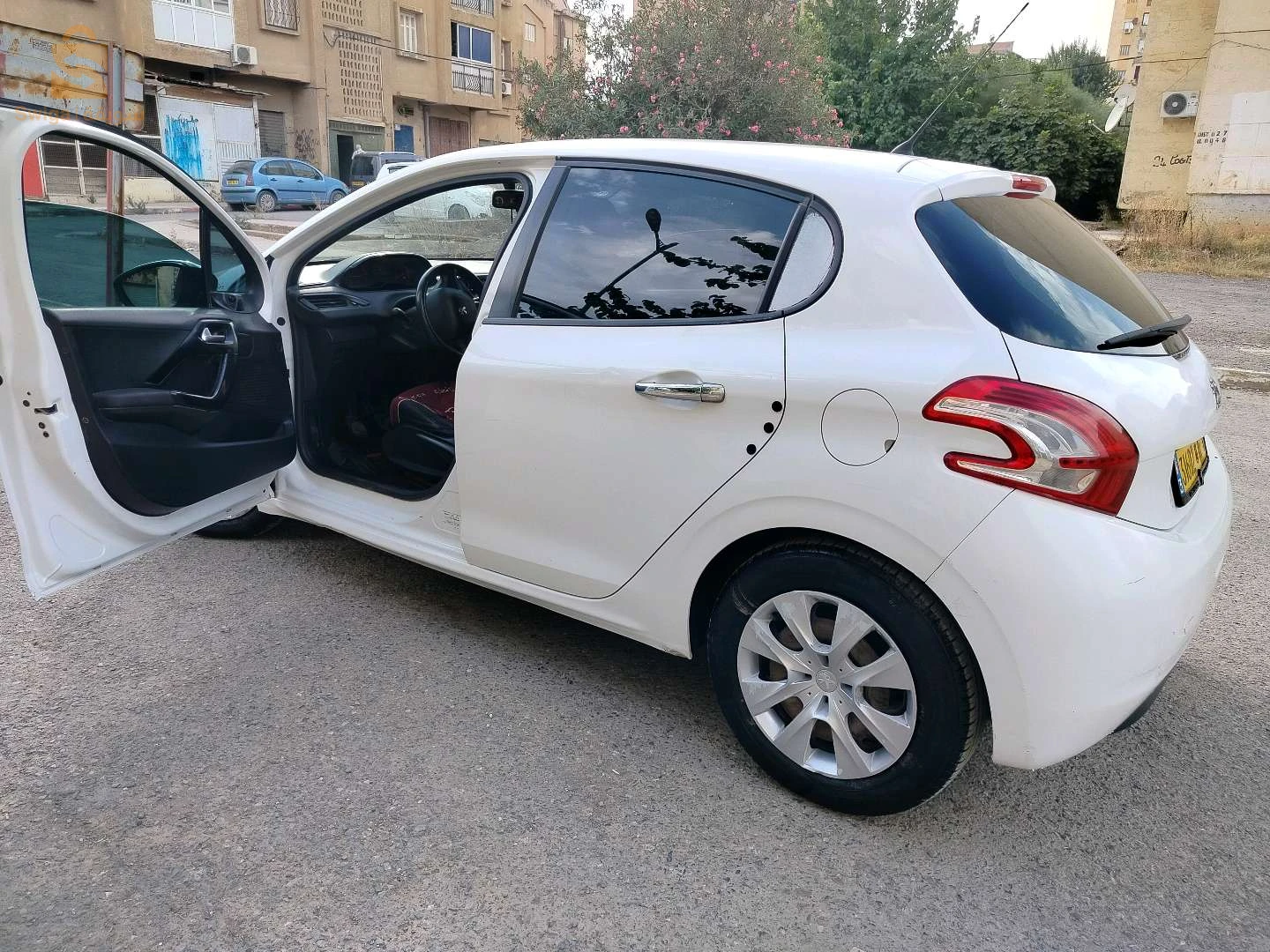 بيجو 208 2012 10 البويرة
