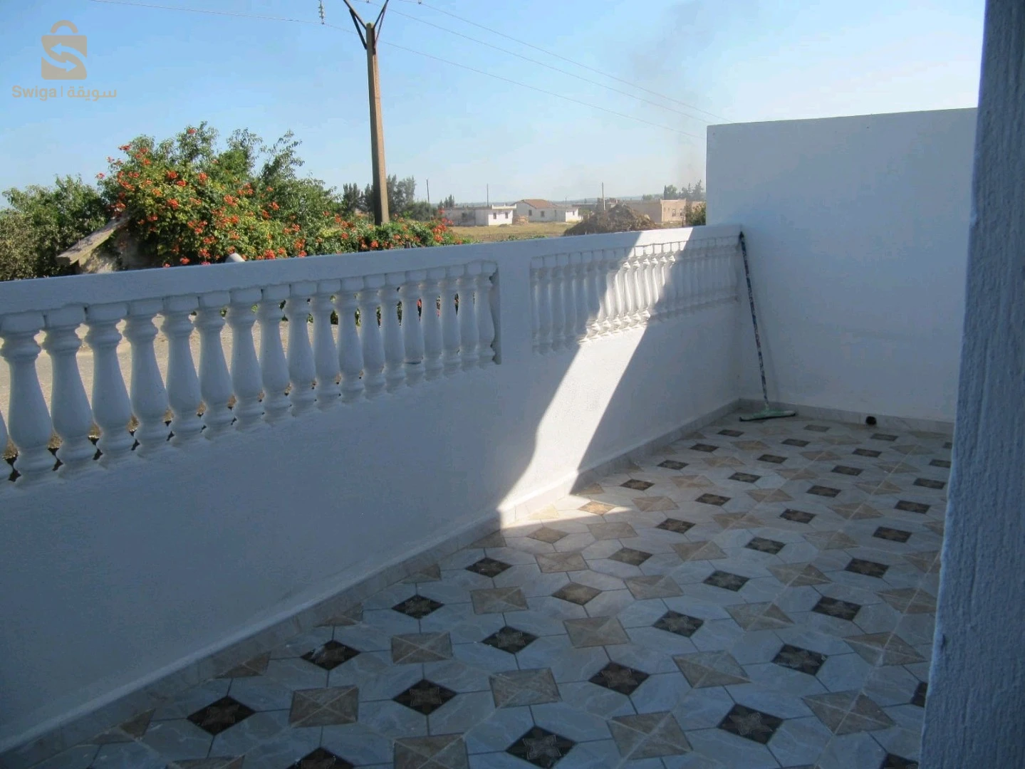 للبيع فلل سكنية عدد الغرف8 36 الطارف