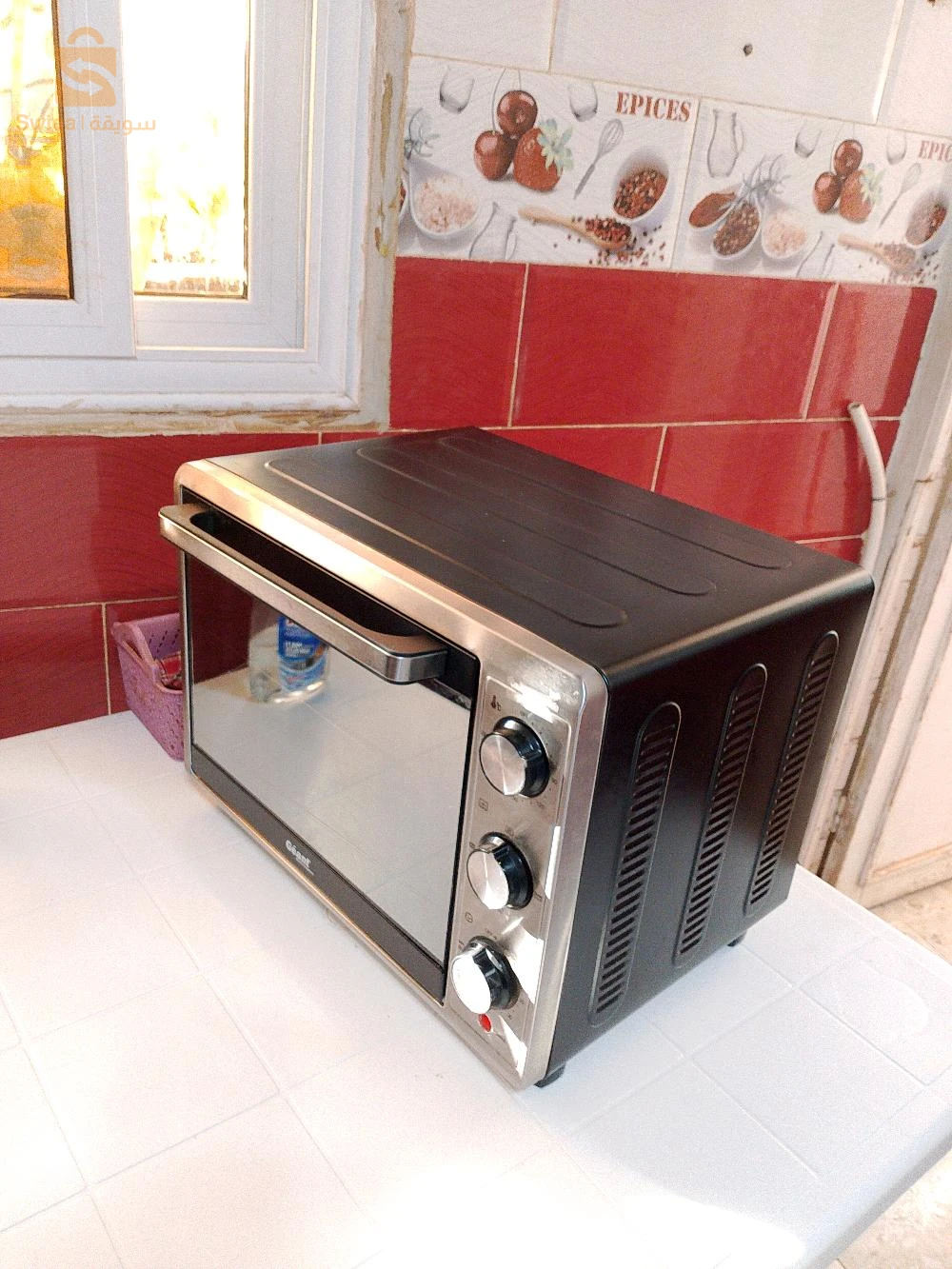 Stoves, ovens and microwaves 